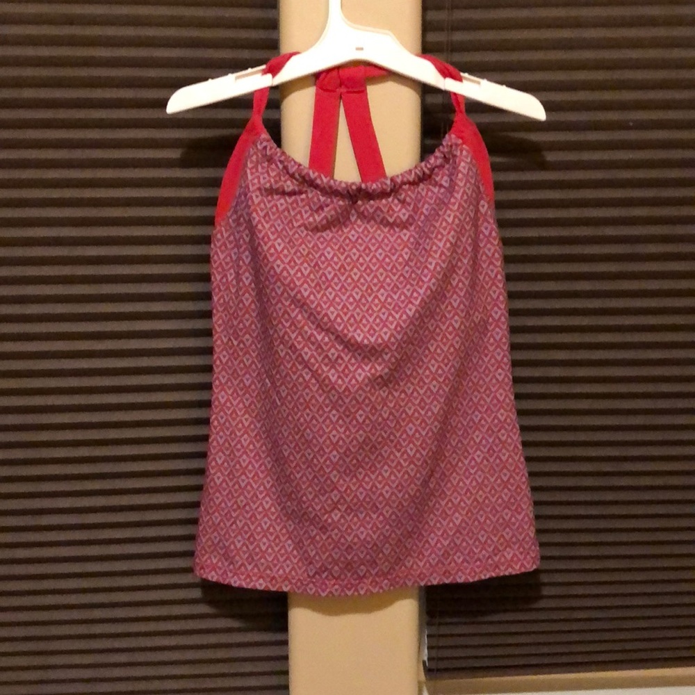 Cute Prana tank with built in bra